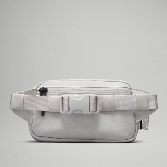 Lululemon Everywhere Belt Bag Mini Ripstop - Picture 3 of 7